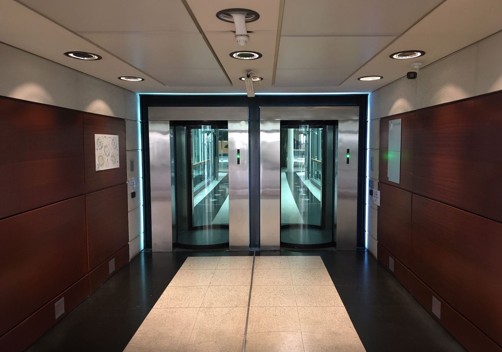 FAAC Sicherheit und Zugangskontrolle - Sicherheitsportale